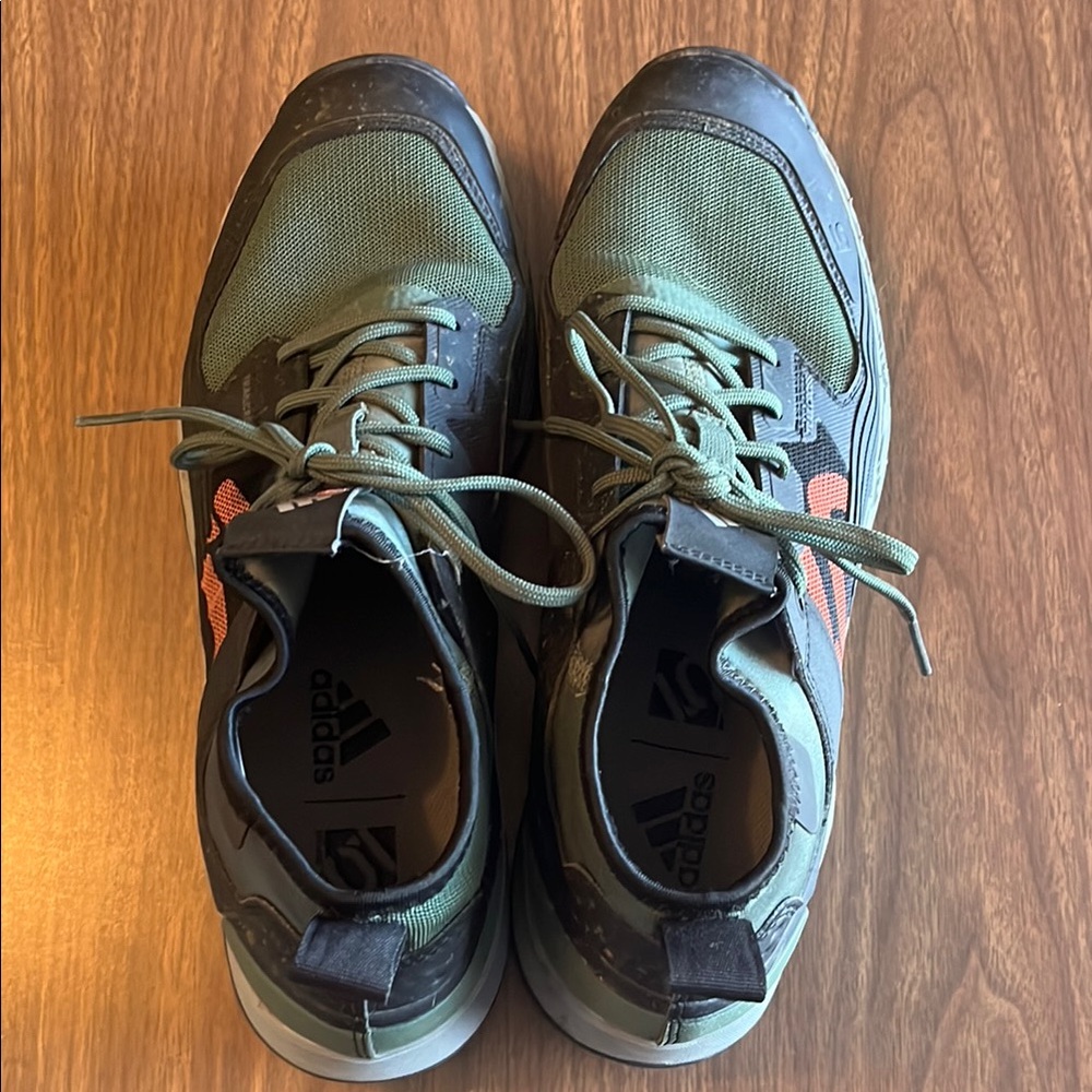 Adidas Green and Black Mountain Bike Shoe Flats